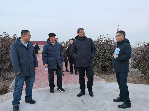 山東省農(nóng)擔(dān)保、投融資擔(dān)保集團公司黨委書記、董事長魏華祥到基地調(diào)研